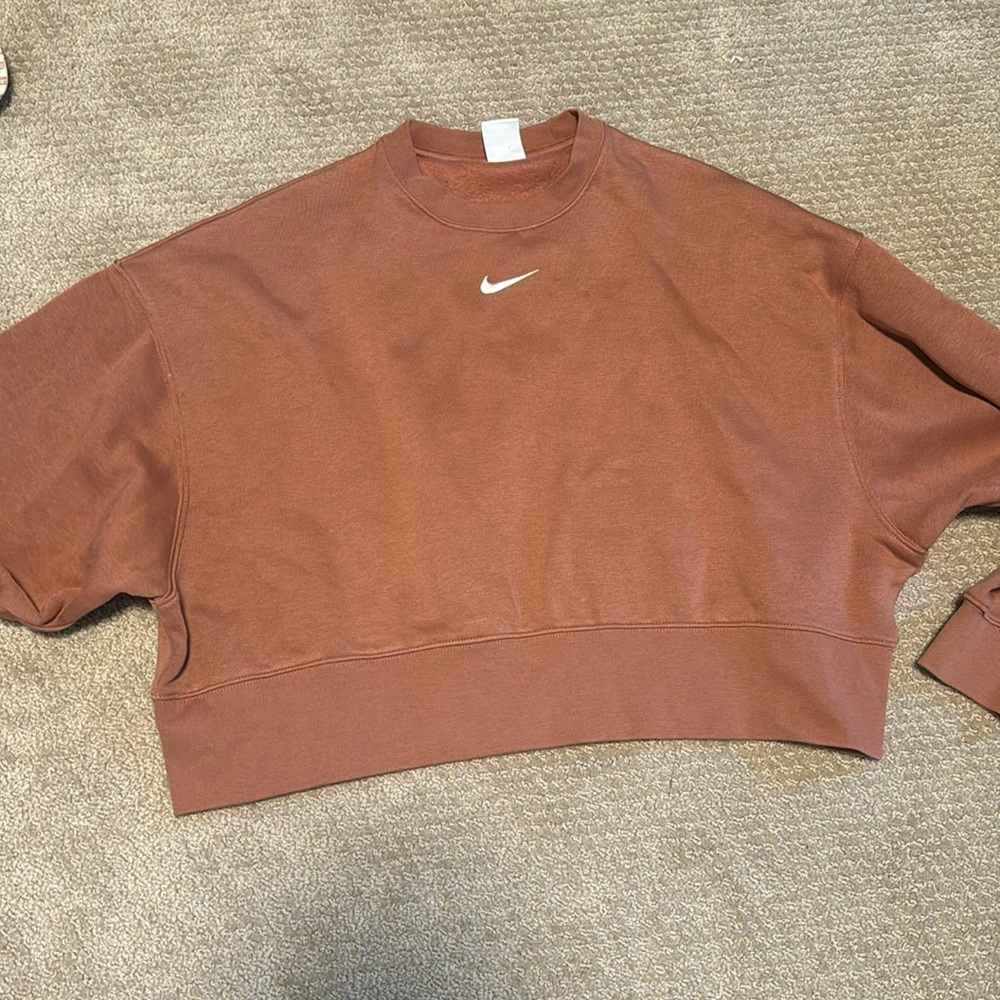Taupe crop sweatshirt